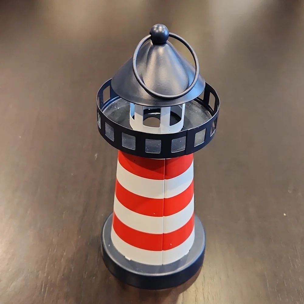 Decorative lighthouse - Picture 3 of 13